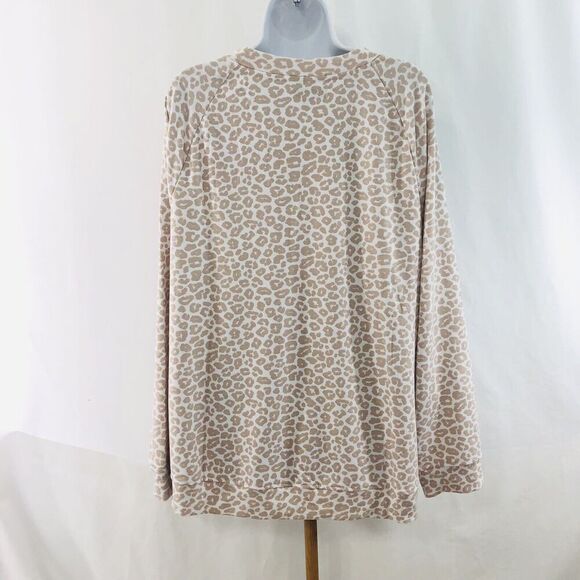 NWT RAE DUNN Womens FOOTBALL MAMA Sweatshirt Top Leopard Print Plus Size 2X - Picture 5 of 11